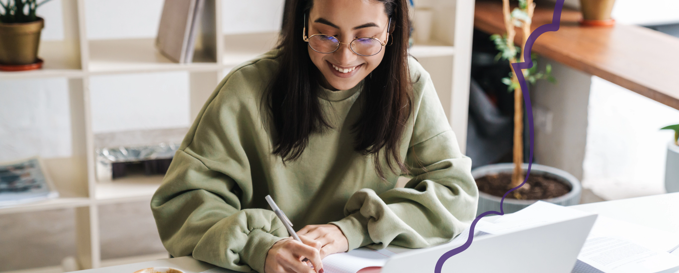 Estudiante sonriendo