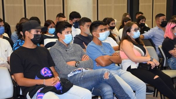 inducciones nuevos estudiantes