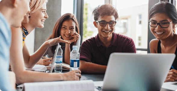 Estudiantes reunidos