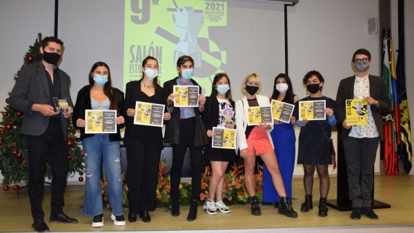 el 9no salón estudiantil de moda brilló con sus exhibiciones uam el 9no salón estudiantil de moda brilló con sus exhibiciones uam