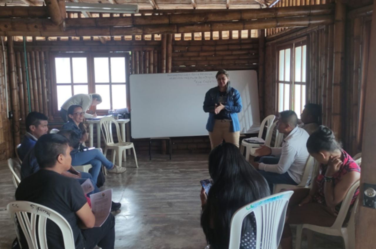 Estudiantes UAM en taller co-creativo con la -ARN