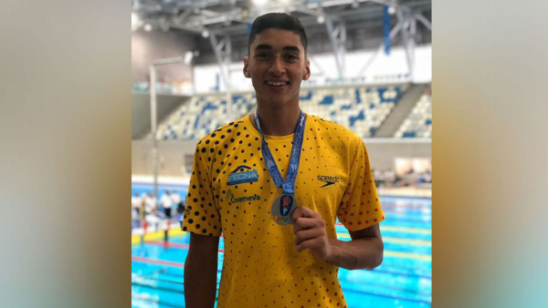 deportista de Natación- Simón Pereira Muñoz, estudiante del programa Negocios Internacionales de la Universidad Autónoma de Manizales uam deportista de Natación- Simón Pereira Muñoz, estudiante del programa Negocios Internacionales de la Universidad Autónoma de Manizales uam