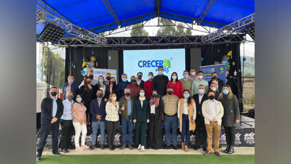 Programa Crecer más UAM Personas pertenecientes al programa Crecer Más se gradúan