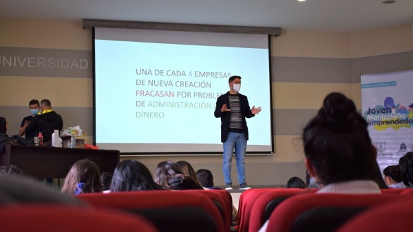 joven emprendedor desde la UAM