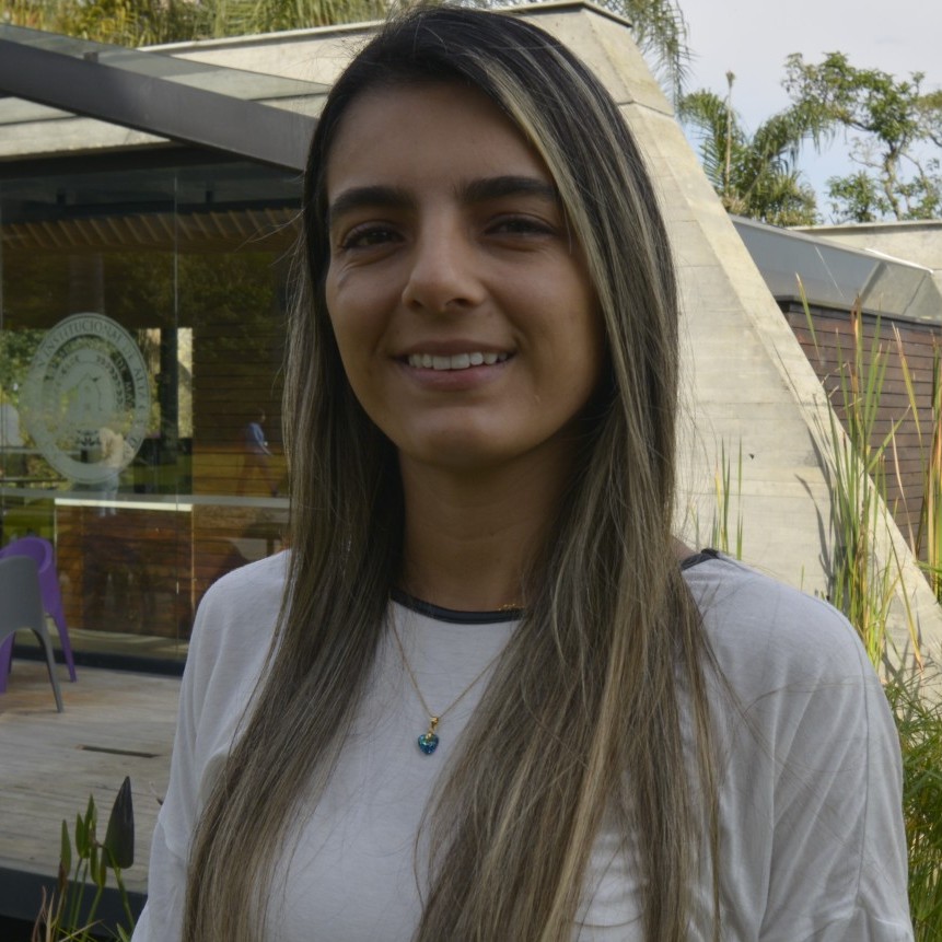 Angelica María Serna Salazar