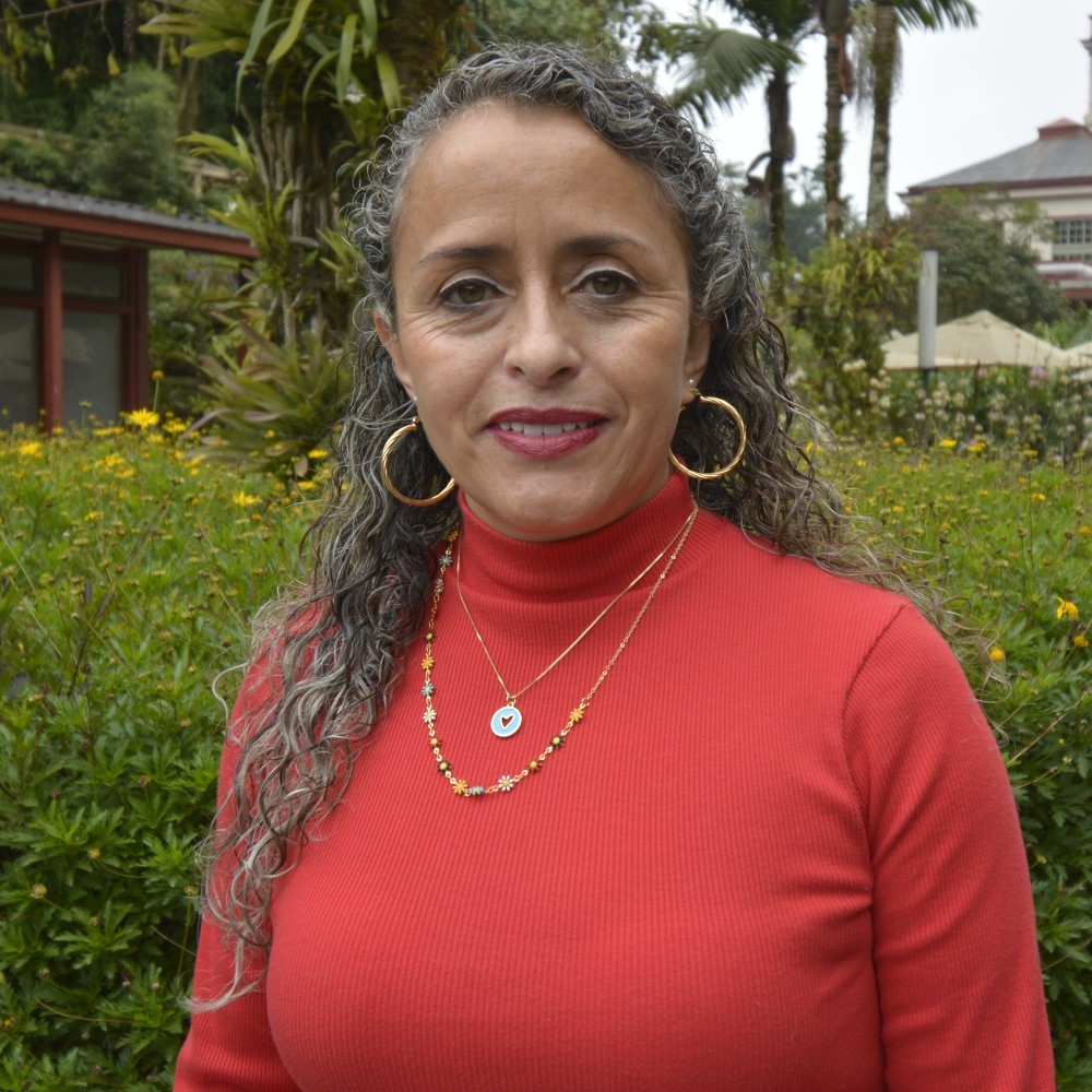 Miembro equipo autoevaluación con fines de reacreditación institucional