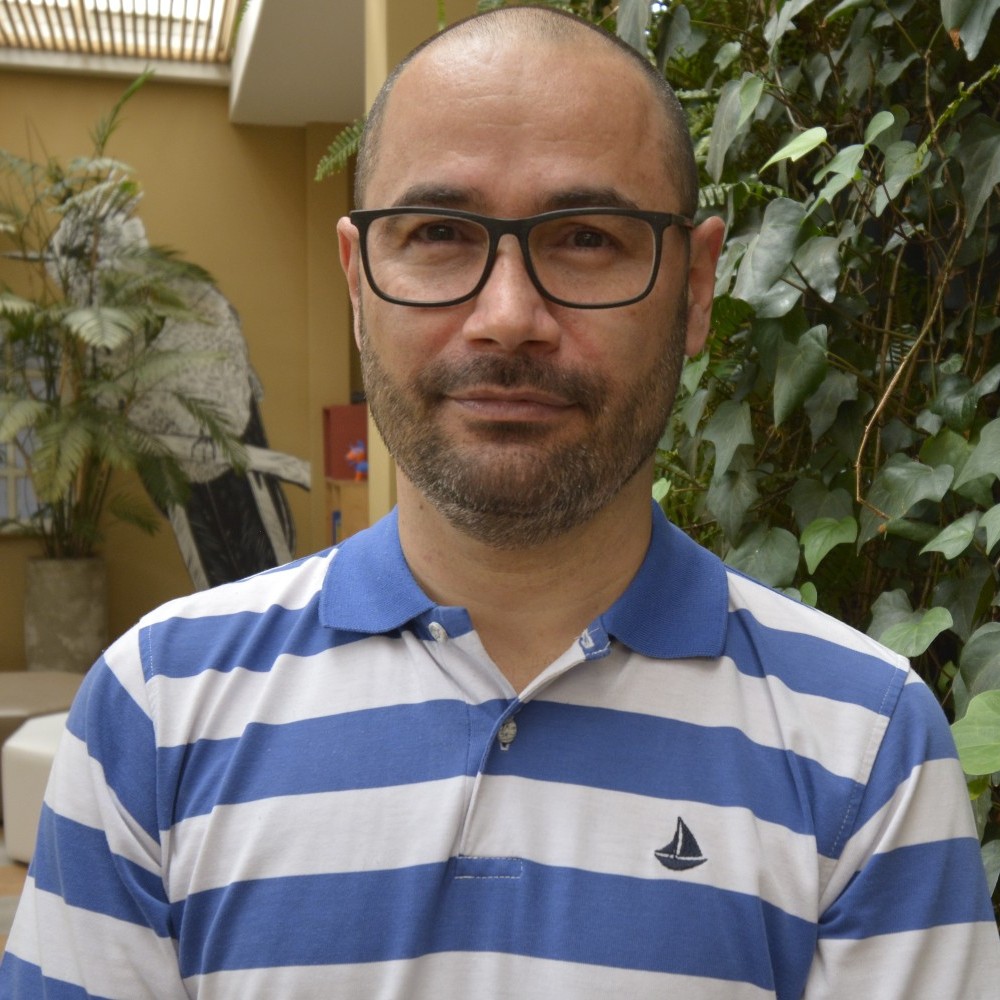 James López 