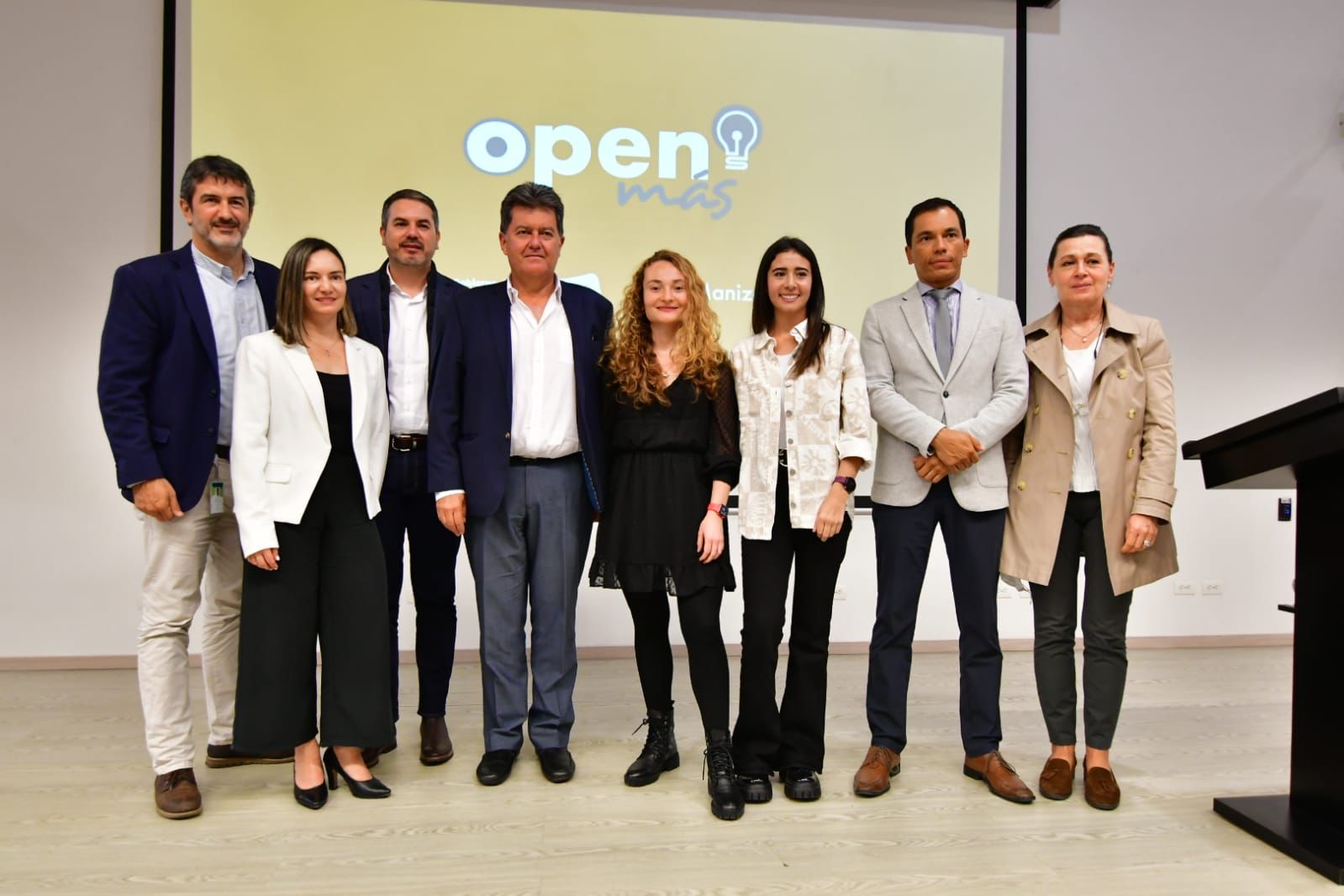 Open-Más Open Más