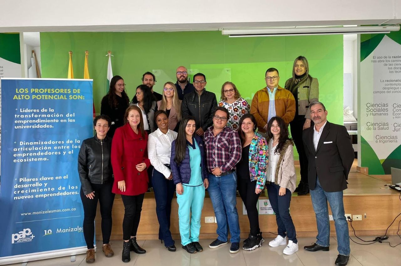 26 docentes inician su preparación para llegar a ser Profesores de Alto Potencial 26 docentes inician su preparación para llegar a ser Profesores de Alto Potencial