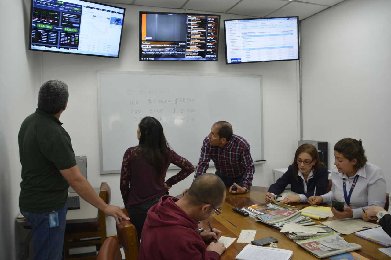 Reacreditan el programa de Economía de la UAM Reacreditación del programa de Economía