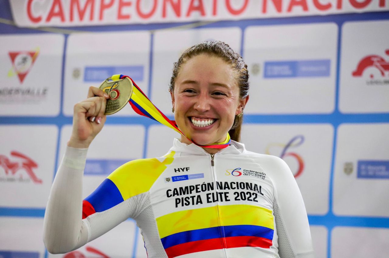 Graduada UAM campeona Nacional de ciclismo en pista