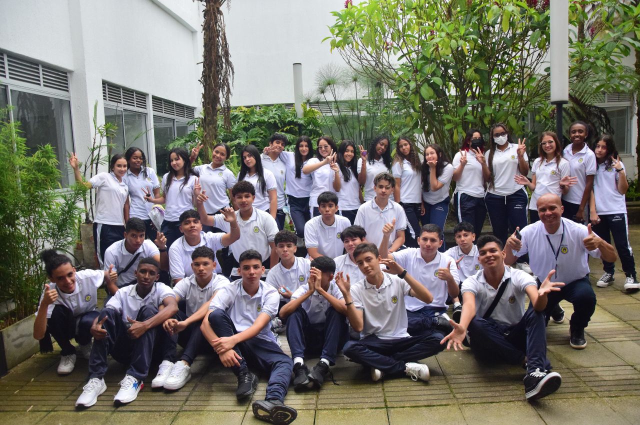 La UAM recibió al Colegio Cooperativo Apartadó de Antioquia La UAM recibió al Colegio Cooperativo Apartadó de Antioquia