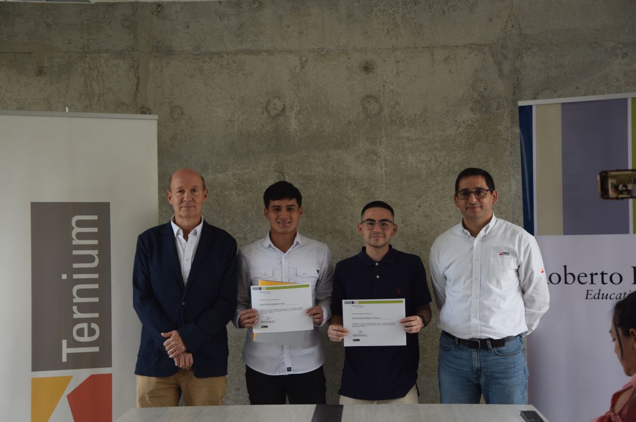 Becas Roberto Rocca reconocen el talento en Ingeniería UAM Becas Roberto Rocca reconocen el talento en Ingeniería UAM
