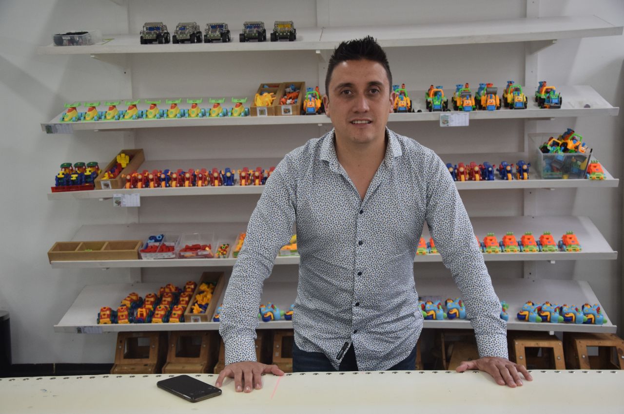 Graduado UAM impulsa su Grupo empresarial Natusnaks Graduado UAM impulsa su Grupo empresarial Natusnaks