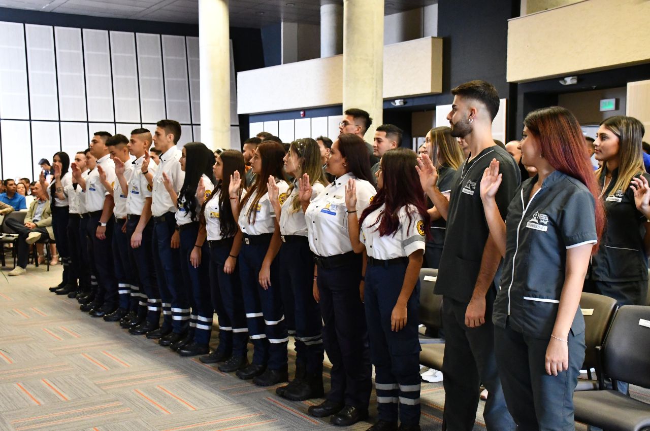 Estudiantes de la Facultad de Salud reafirman su compromiso ético