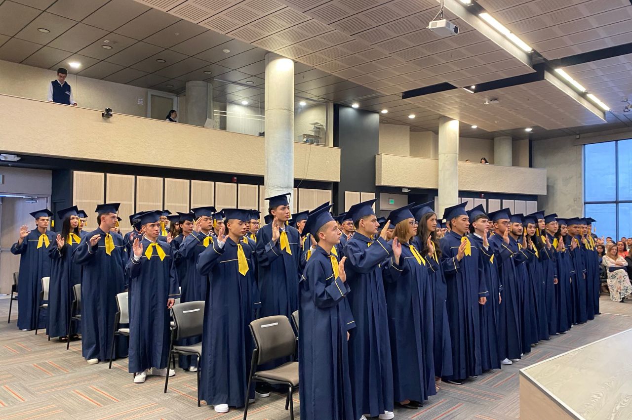 Ceremonias de grado del programa La Universidad en Tu Colegio