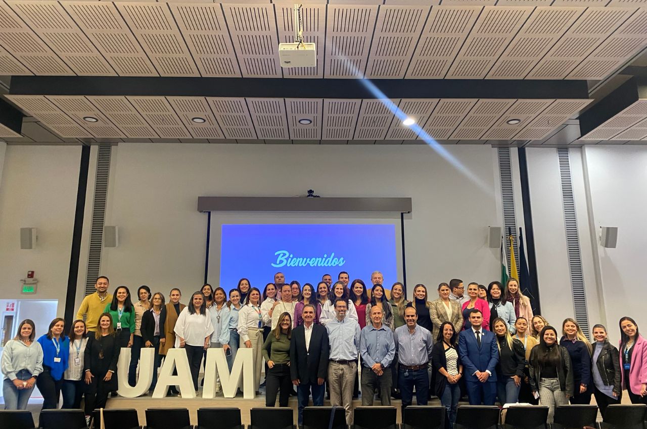 Comienza la alianza estratégica entre la UAM y SURA Comienza la alianza estratégica entre la UAM y SURA