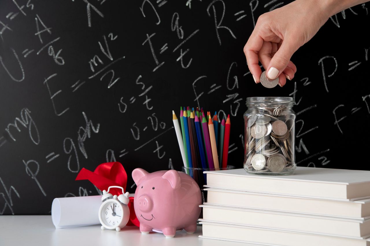 La educación financiera como herramienta para la vida. La educación financiera como herramienta para la vida.