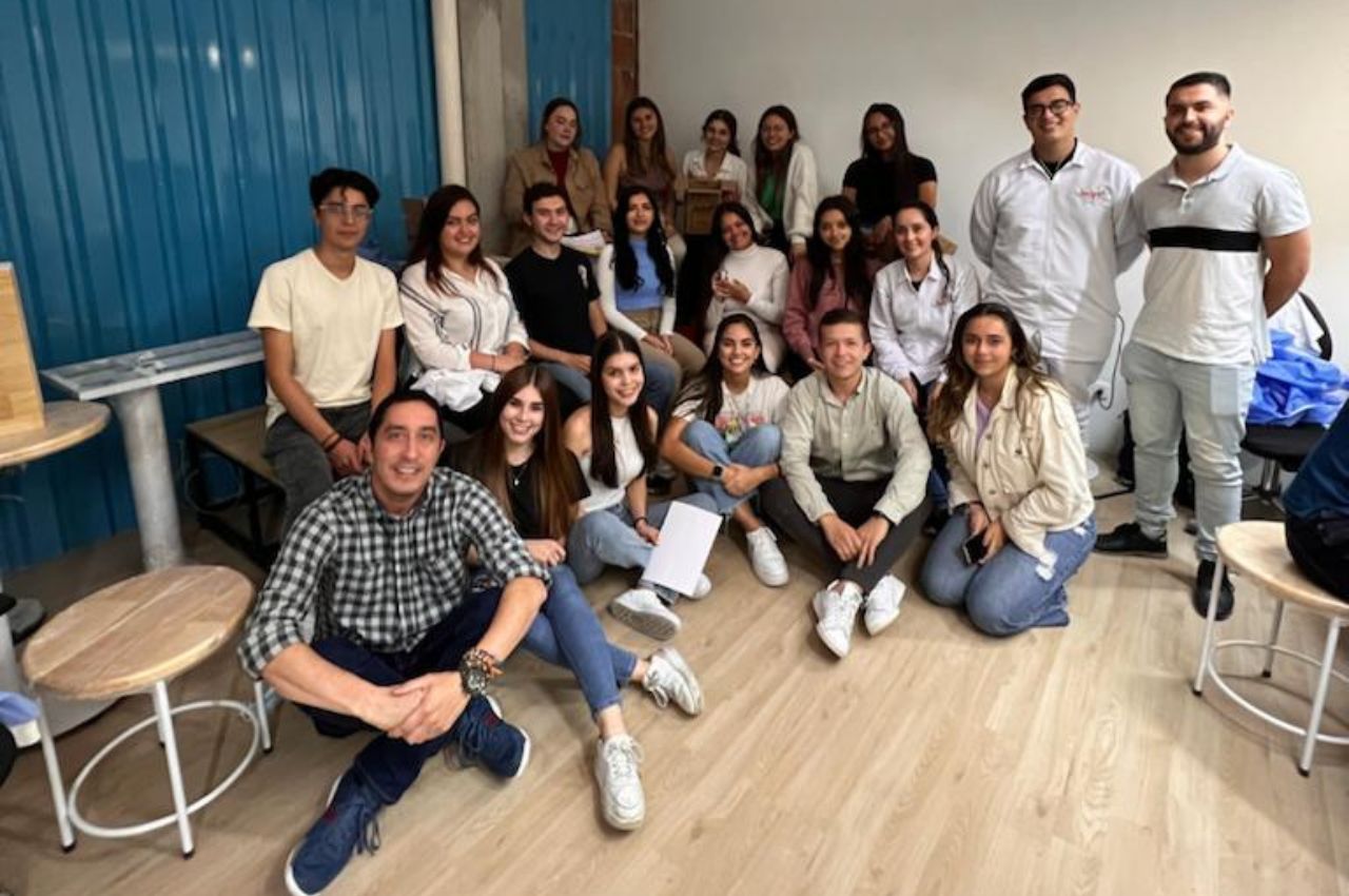 Estudiantes UAM realizan Diseño de envase para Helppo Productos Alimenticios. Estudiantes UAM realizan Diseño de envase para Helppo Productos Alimenticios.