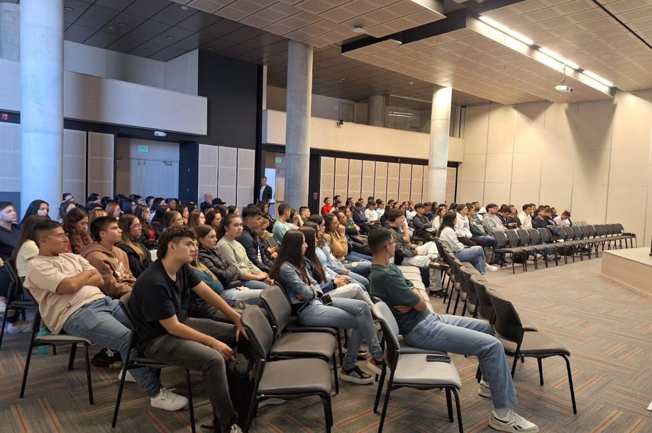 Curso de Matemáticas Básicas en la UAM Curso de Matemáticas Básicas en la UAM