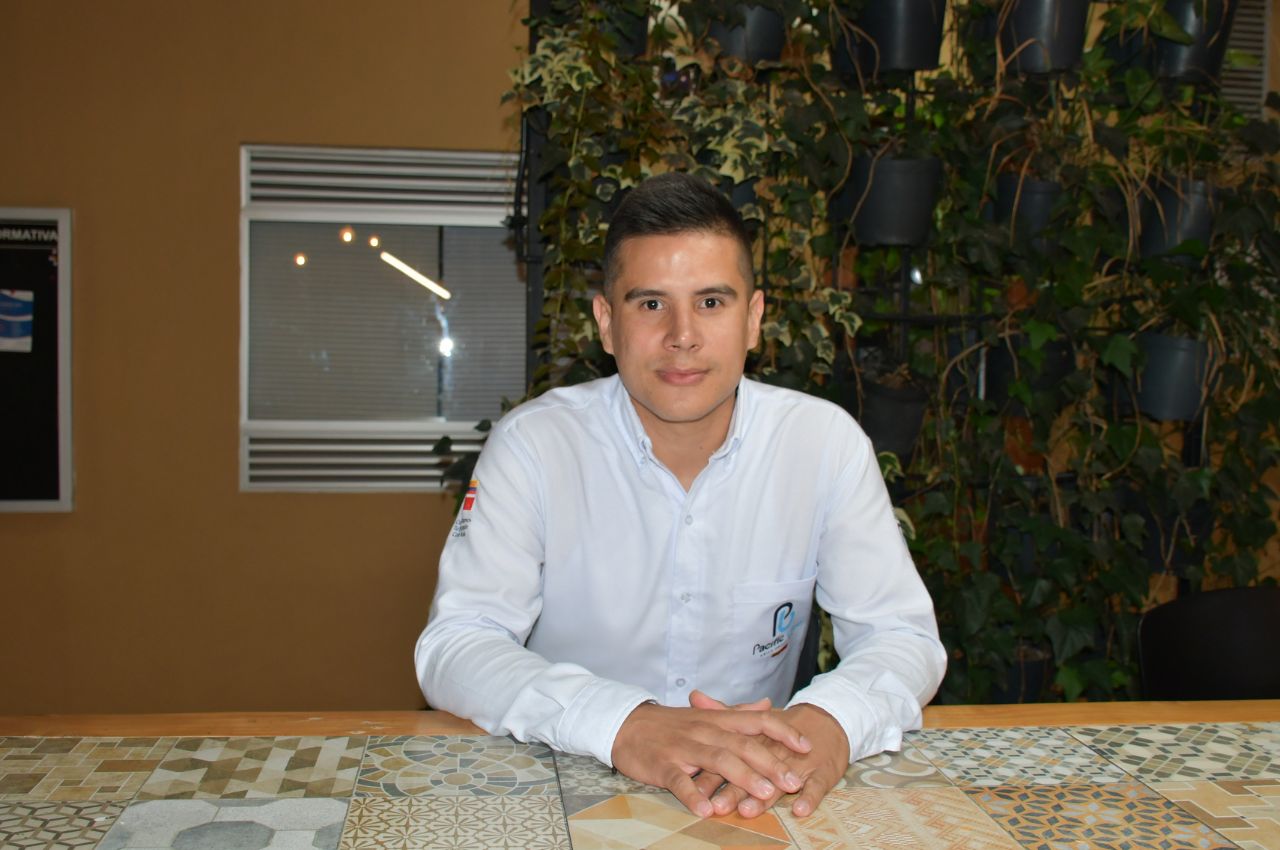 Graduado UAM lidera empresa colombo-asiática desde China. Graduado UAM lidera empresa colombo-asiática desde China.