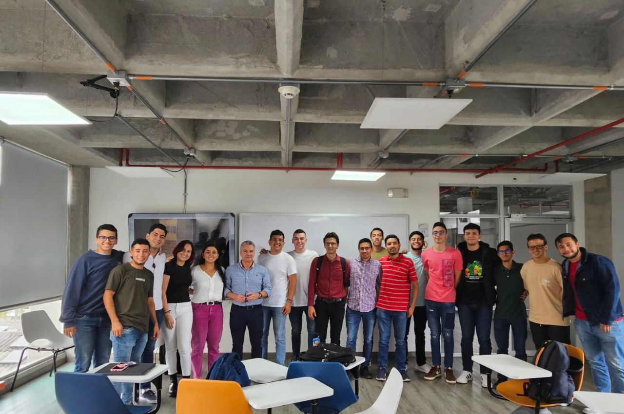 CRECE y estudiantes de Economía UAM participan de charla sobre métodos cuantitativos. CRECE y estudiantes de Economía UAM participan de charla sobre métodos cuantitativos.