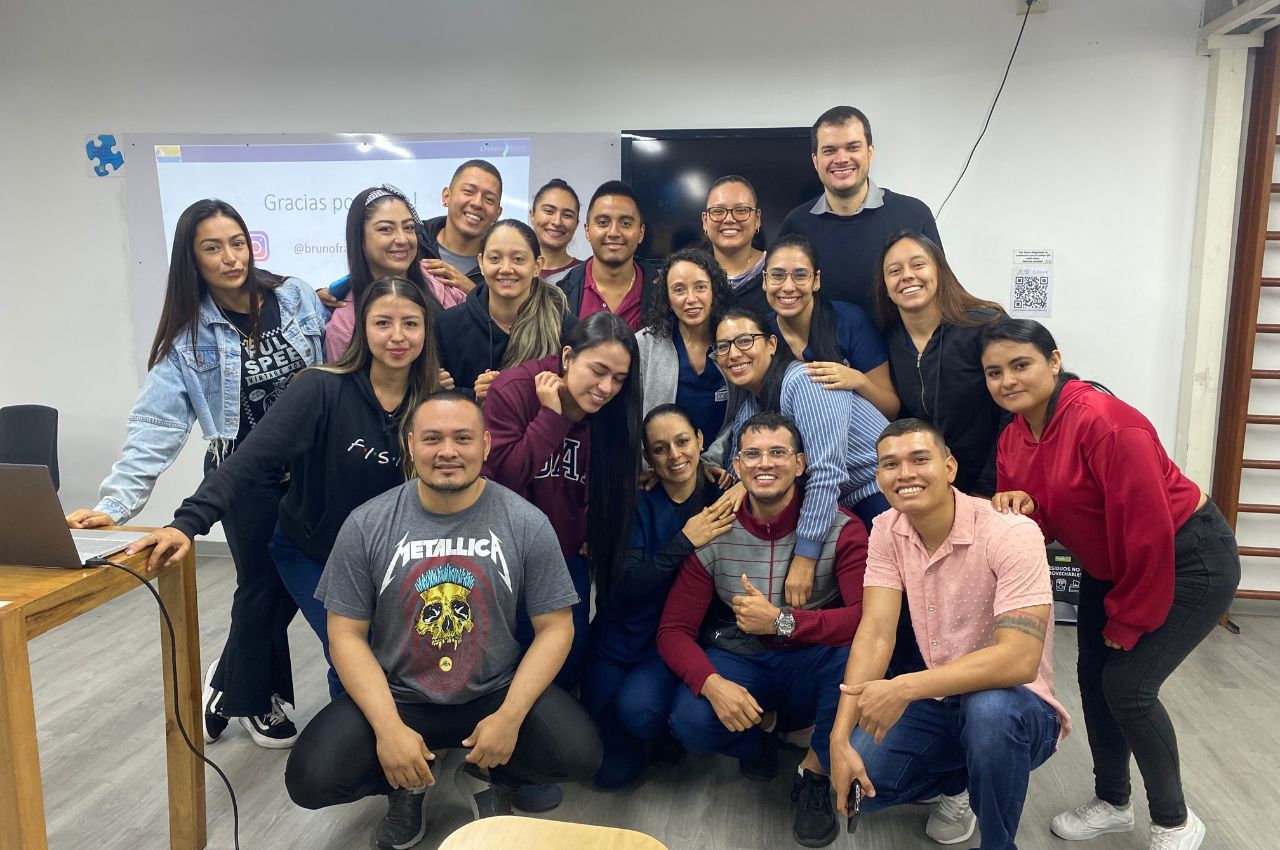 Fisioterapeuta brasileño impartió seminario terapéutico en la UAM. Fisioterapeuta brasileño impartió seminario terapéutico en la UAM.