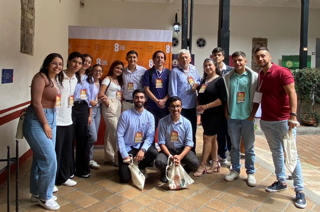 El Congreso de Ciencia Política ACCPOL recibió a estudiantes UAM. Estudiantes representan la UAM en congreso de Ciencia Política ACCPOL