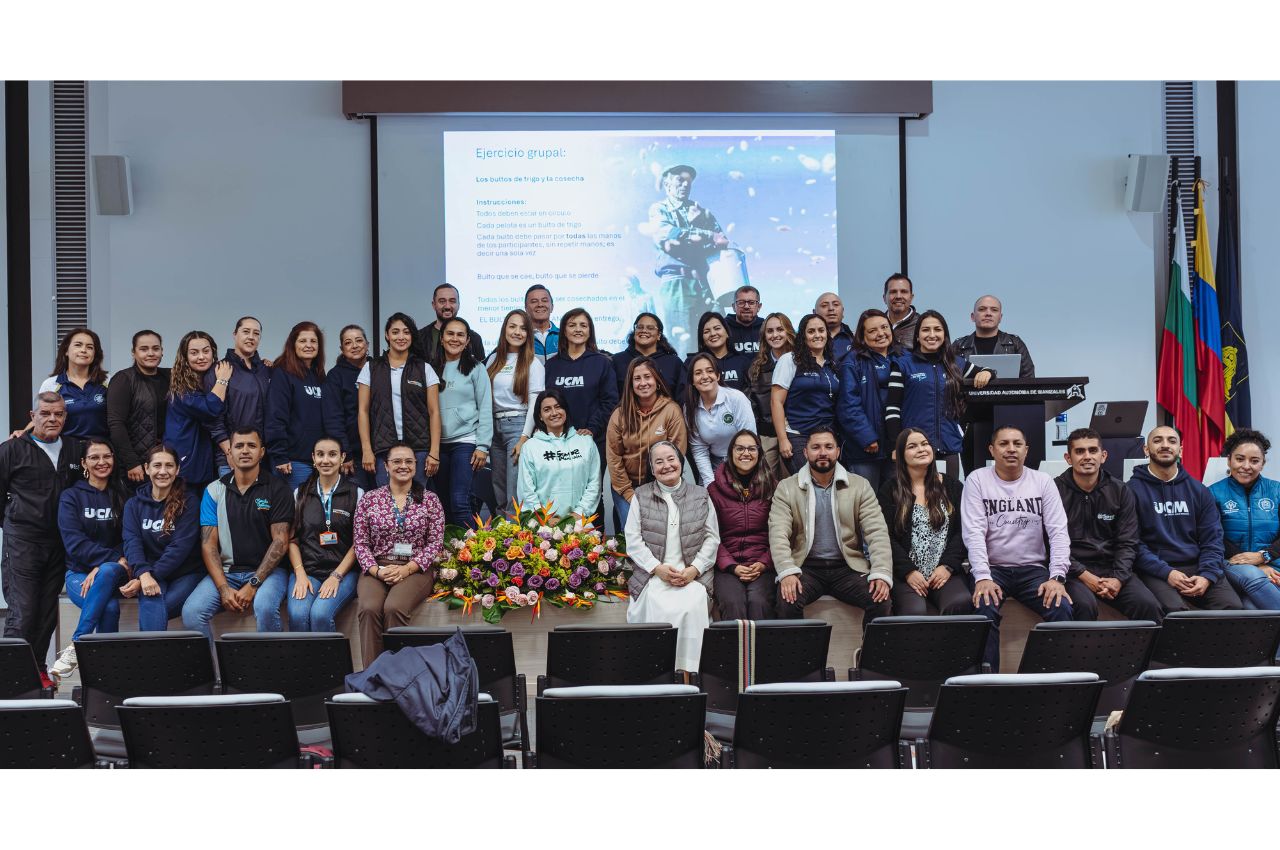 Lanzamiento de Suma Bienestar en la Universidad Autónoma de Manizales. Representantes de universidades de Manizales en lanzamiento Suma Bienestar