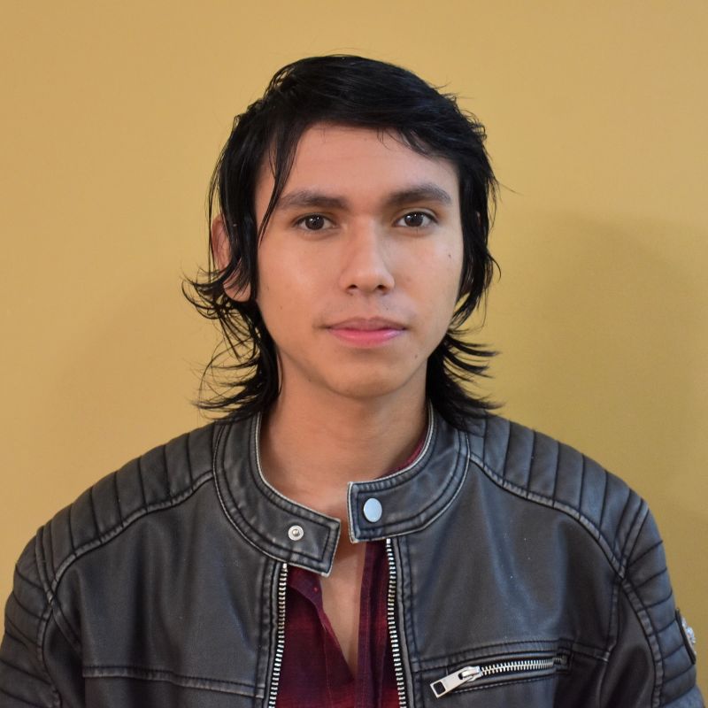 Luis Alberto Benavides, Auxiliar Registro Académico