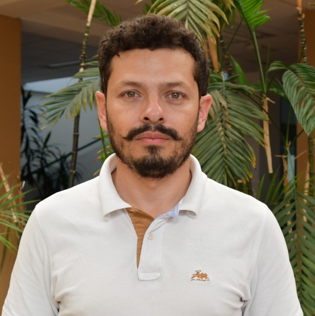 Julian David Pineda Idarraga asesor mercadeo posgrados