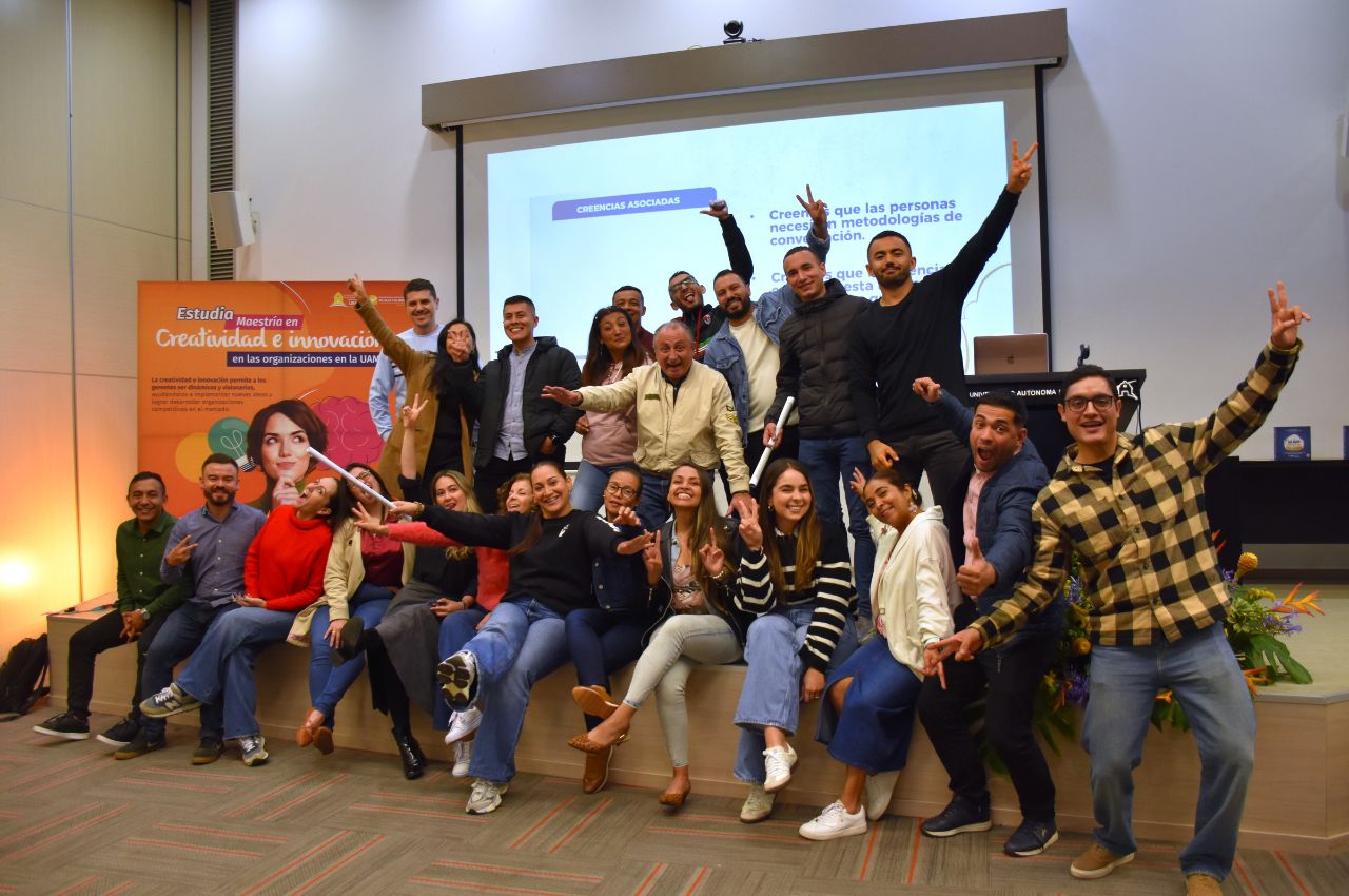 Taller de creatividad reunió empresas y promovió la innovación organizacional en la UAM Trabajadores en el Taller de Creatividad