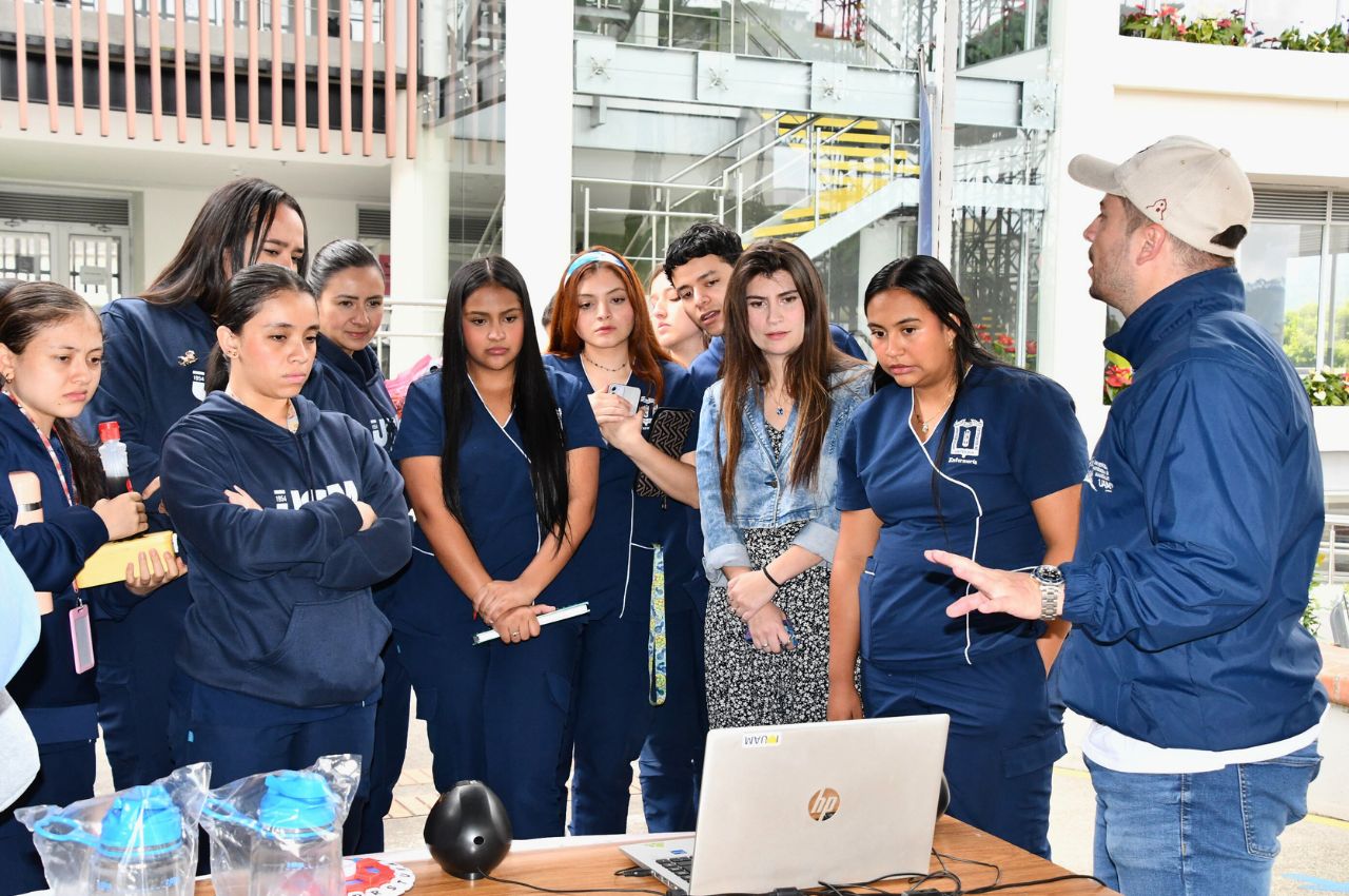 Exposición de la UAM en la Feria de Seguridad Vial