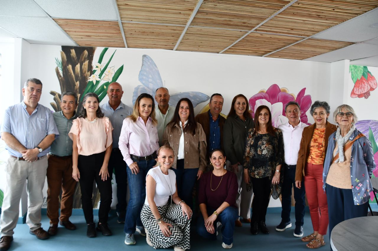 Graduados UAM de Odontología regresan a su alma máter 