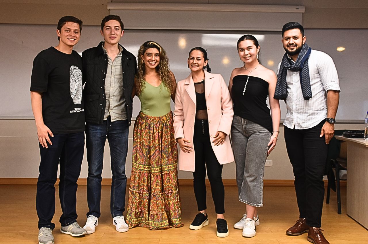 Comunidad UAM en actividades de la ZOU.