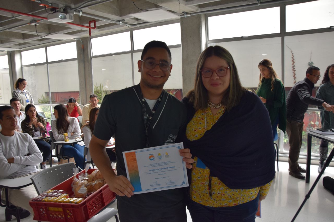 Beca Delfín para el estudiante de Odontología