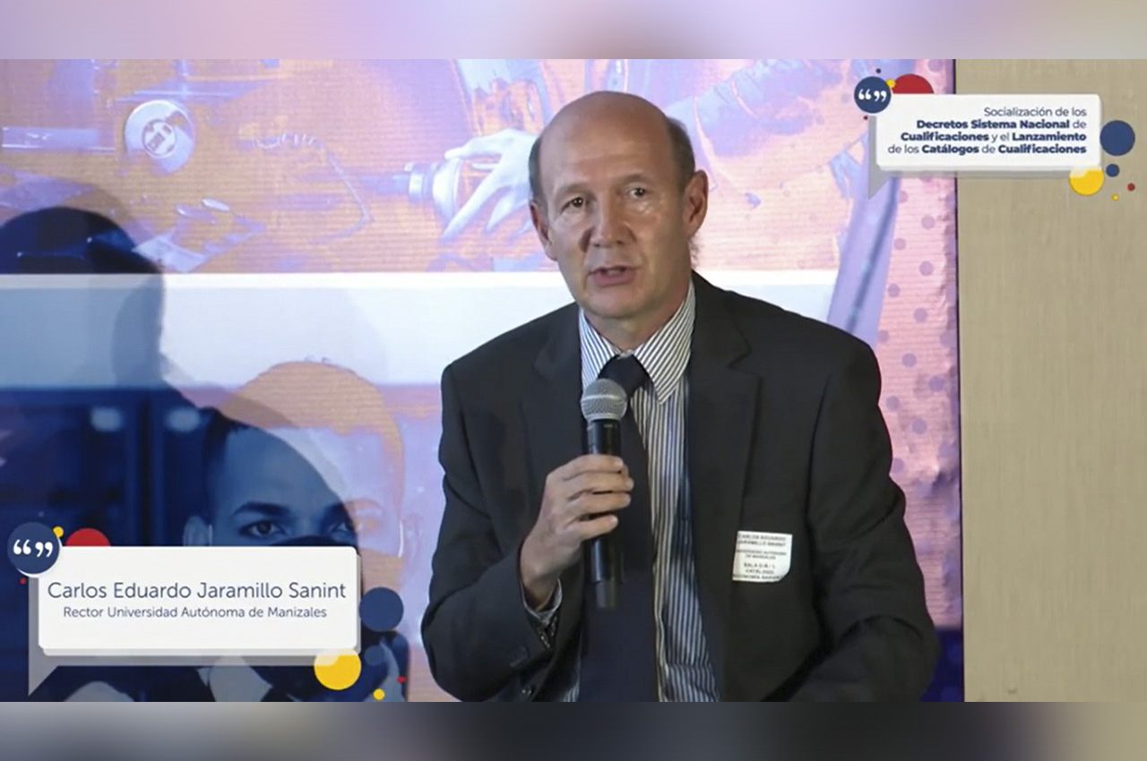 Carlos Eduardo Jaramillo Sanint en conversatorio sobre capital Humano