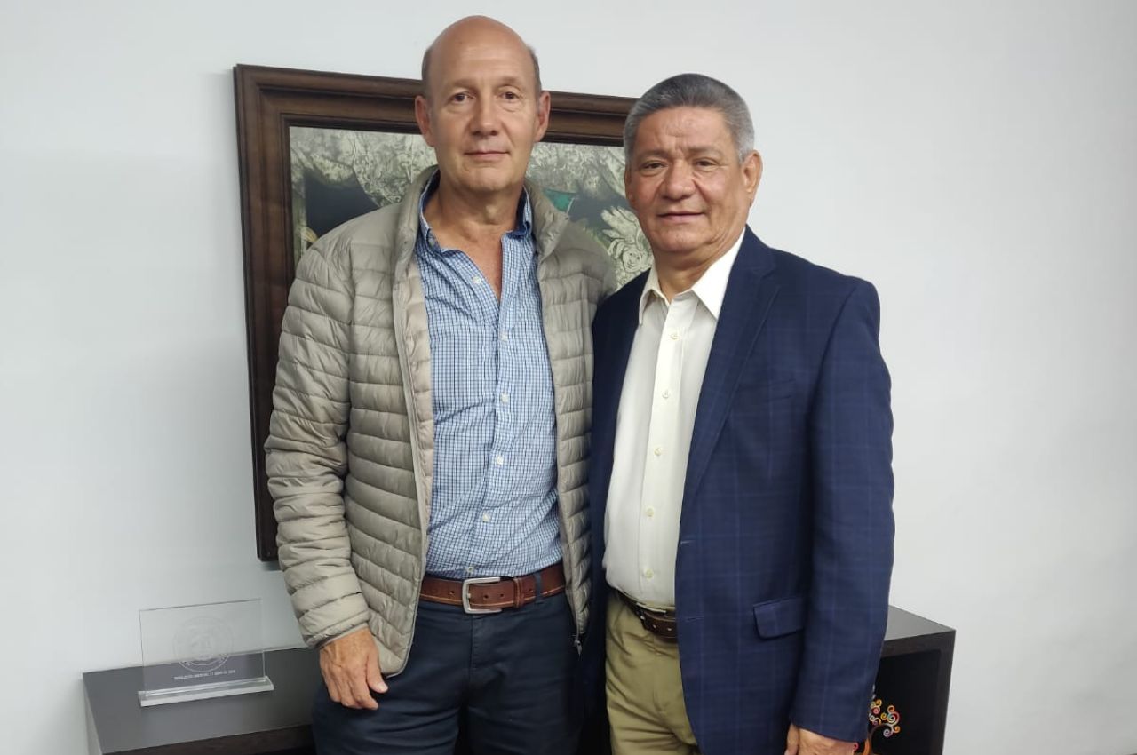 Encuentro con el Director de Delfín con el Rector de la Universidad Autónoma de Manizales