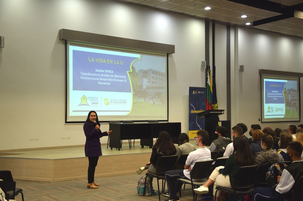 Diana Perea, psicóloga de profesión y coordinadora de la Unidad de Bienestar Humano.