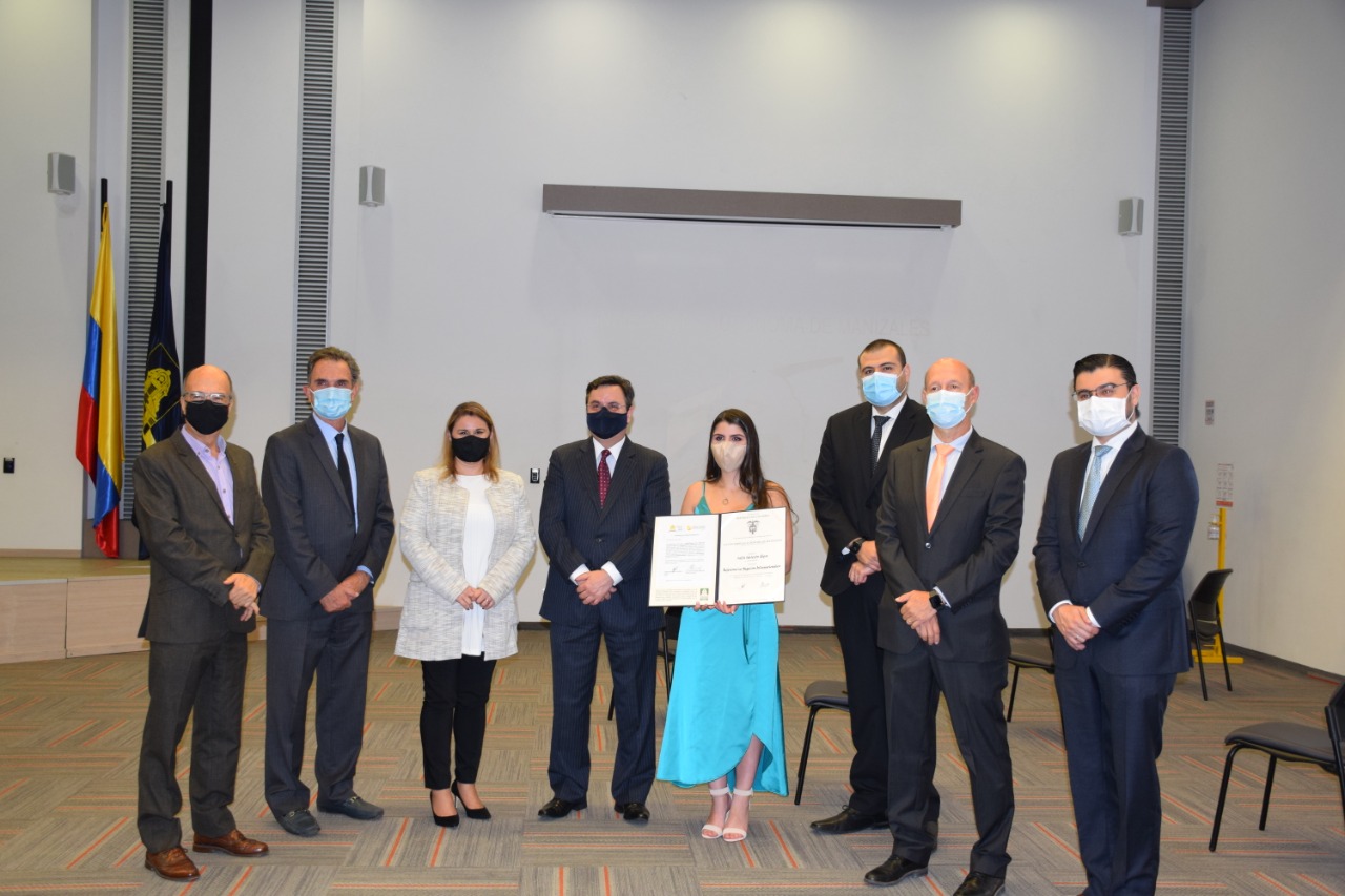 Directivos UAM en ceremonia de grados