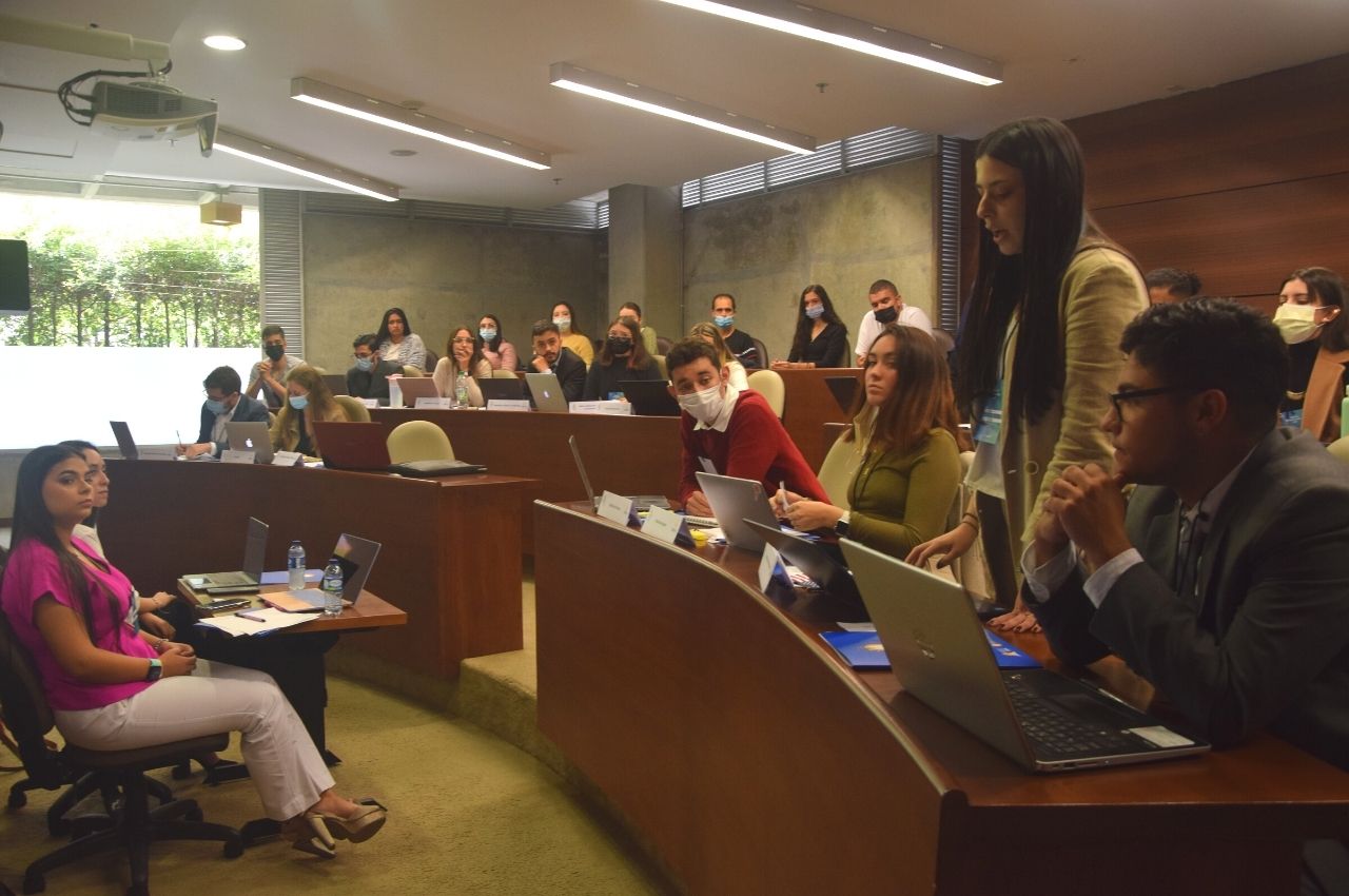 Estudiantes de Ciencia Política, Gobierno y Relaciones Internacionales
