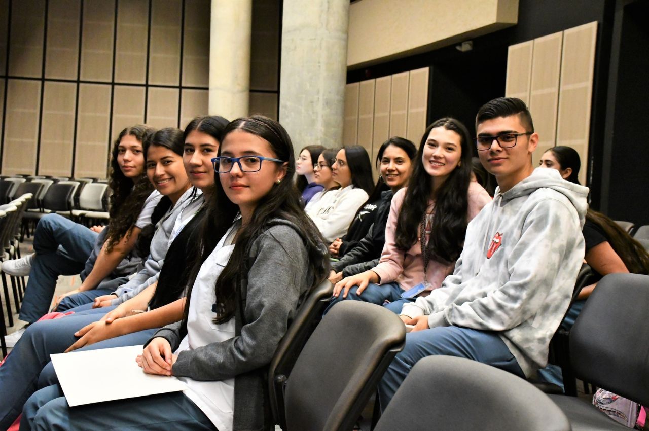 Estudiantes participaron de la conferencia sobre Rehabilitación Vascular Periférica