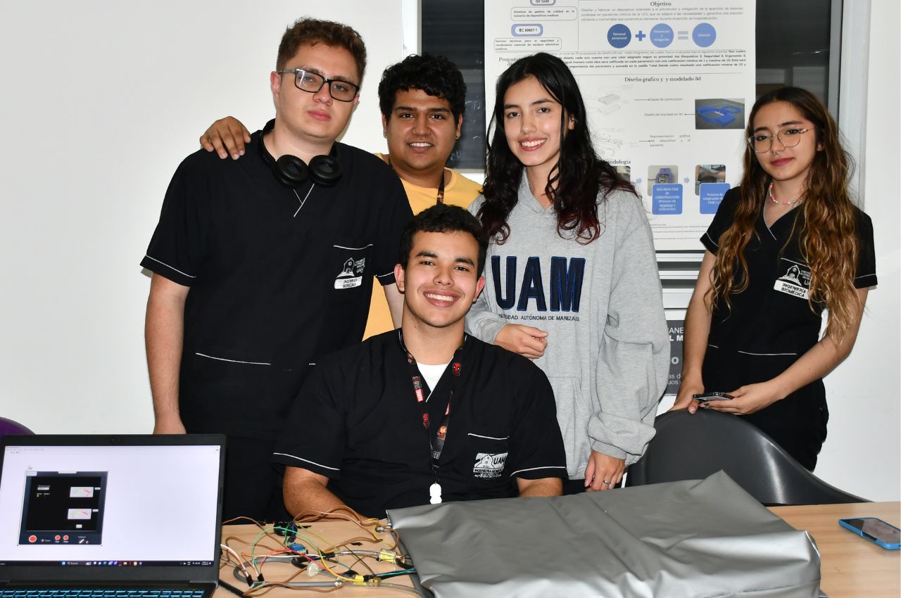 Equipo ganador del concurso.