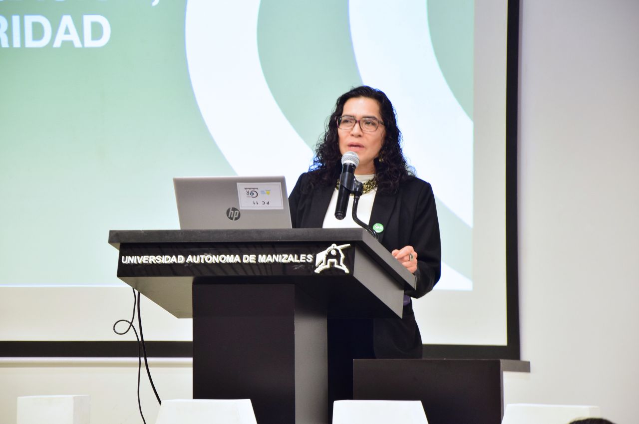 Deyanira Duque Ortiz Asesora de MINCIENCIAS