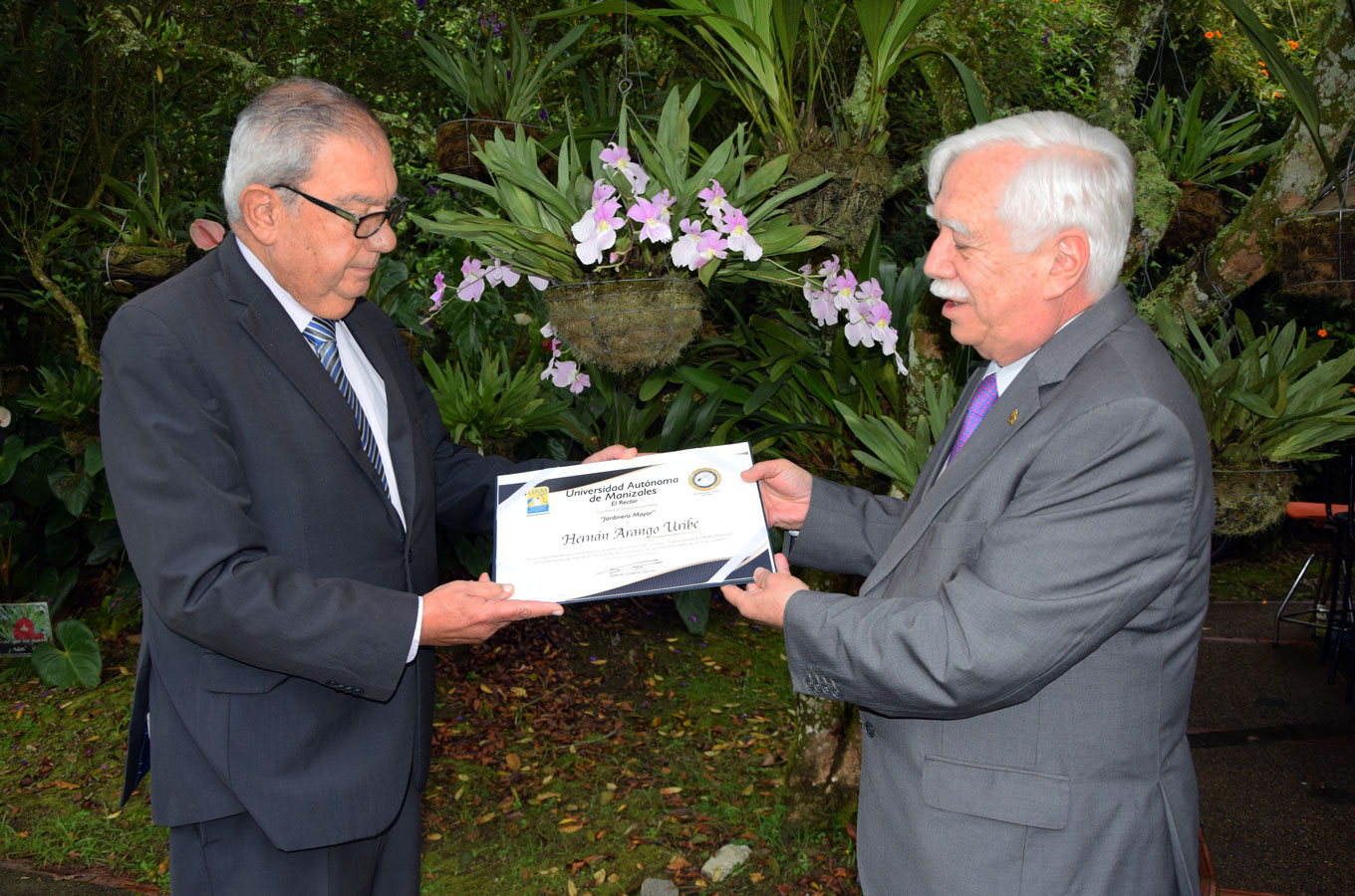 Hernán Arango, el jardinero mayor UAM