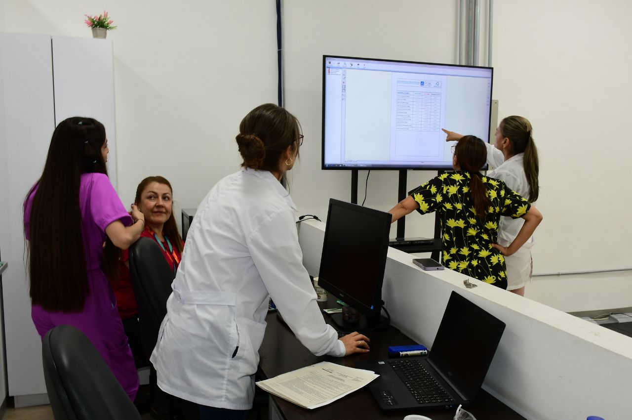 Equipo de trabajo del Laboratorio de Analisis de Movimiento
