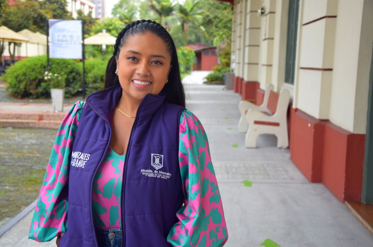 El programa Empodera busca empoderar a más de 60 mujeres del municipio de Manizales en temas de emprendimiento, en grupos focalizados tales como: Madres cabeza de hogar, mujeres privadas de la libertad, mujeres rurales y emprendedoras adscritas a la Secretaría. 