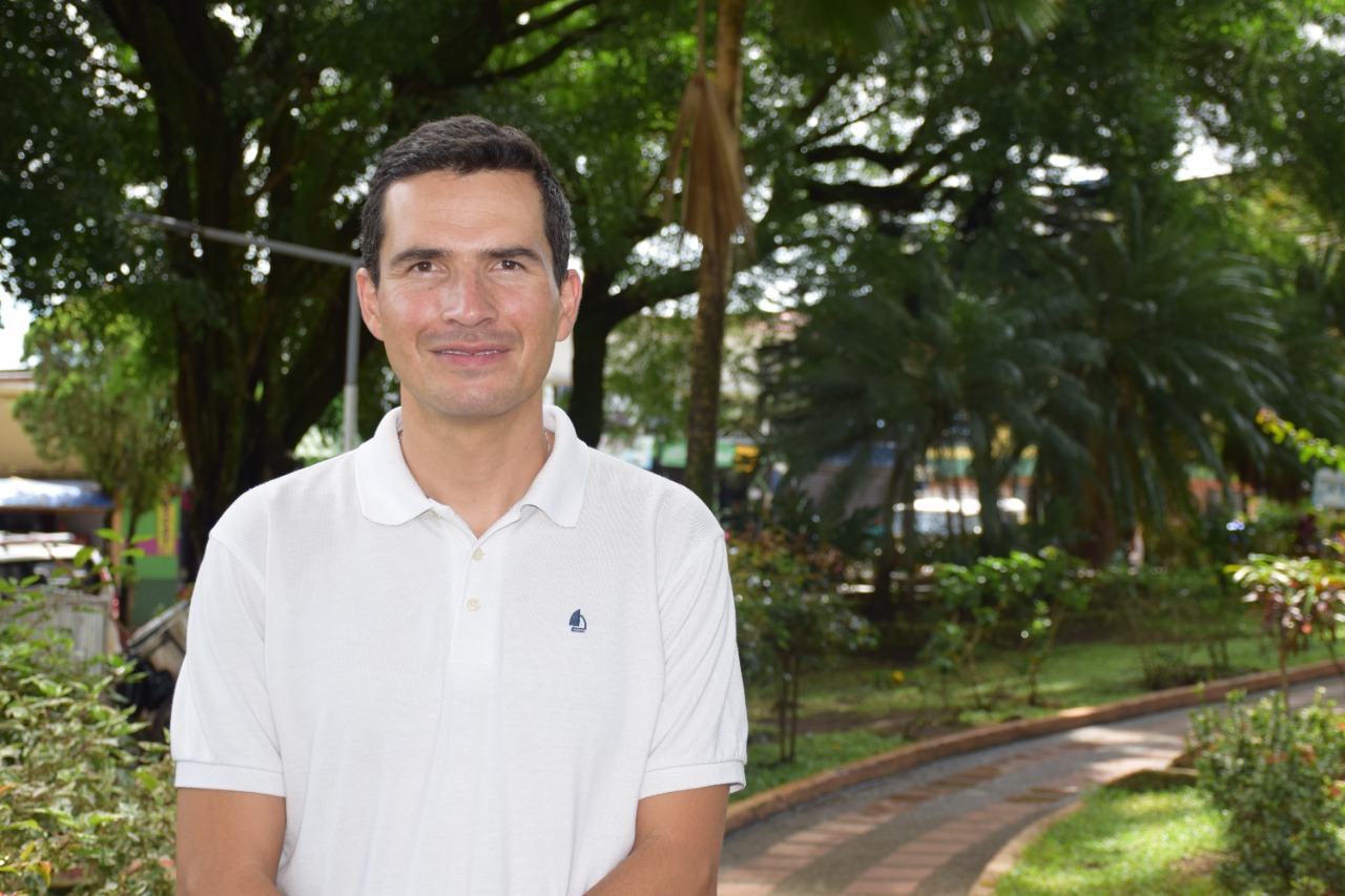Oscar Cardona Morales, líder del Grupo de Investigación Automática de la Universidad Autónoma de Manizales uam