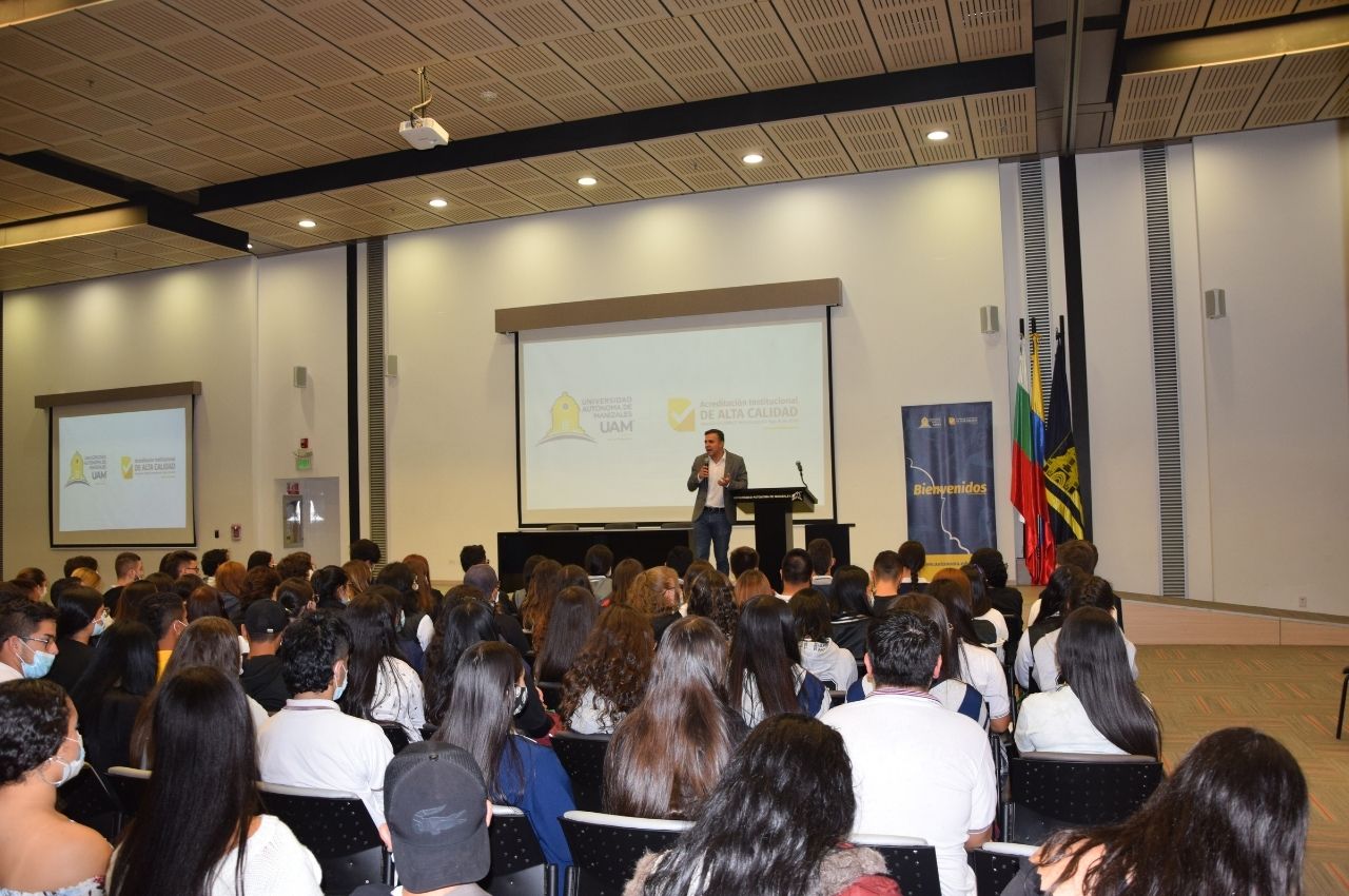 Oscar Moscoso Londoño, Decano de la Facultad de Ingeniería.