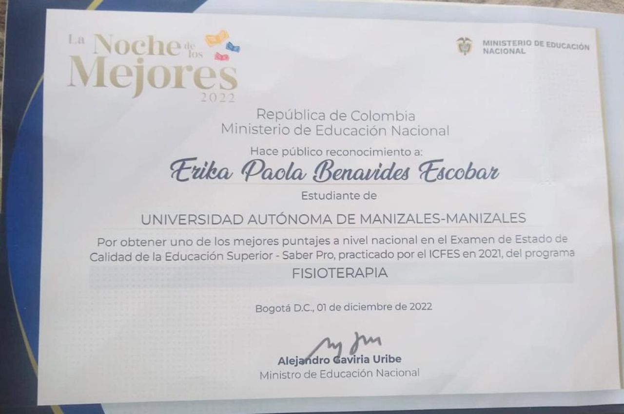 Reconocimiento por el buen desempeño en las Pruebas Saber Pro de nuestra graduada UAM